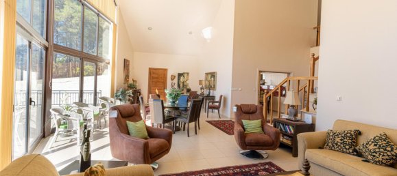 3 bedrooms Villa in Limassol, Cyprus No. 10230 8