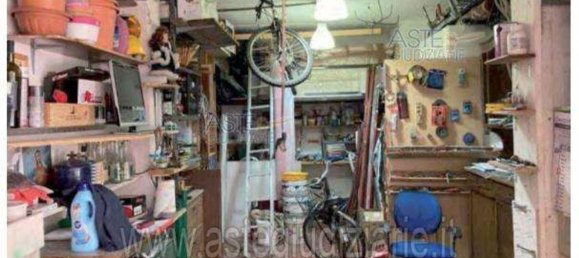 5 rooms Apartment in Agliana, Italy No. 41435 7