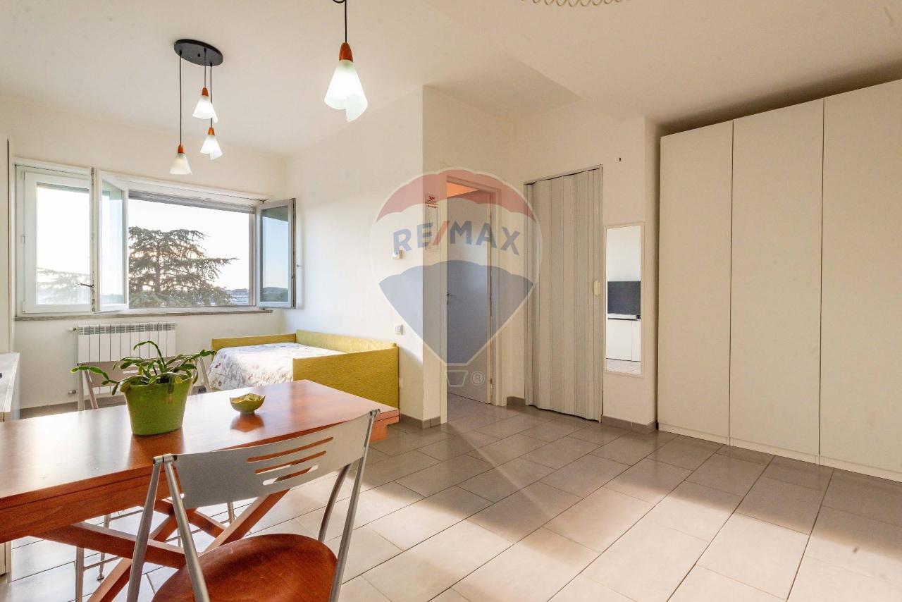 Studio in Ciampino, Italy, Nr. 230934