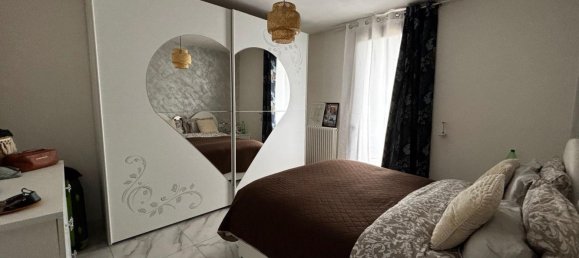 4 bedrooms Apartment in Mirandola, Italy No. 347843 3