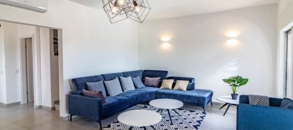 5 bedrooms House in Quarteira, Portugal No. 111681 4