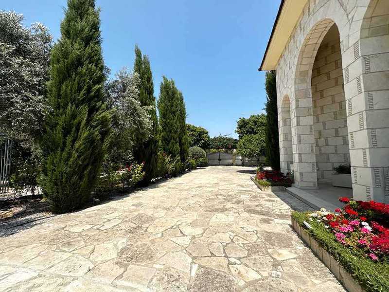 5 Schlafzimmer Villa in Germasogeia, Cyprus, Nr. 10731