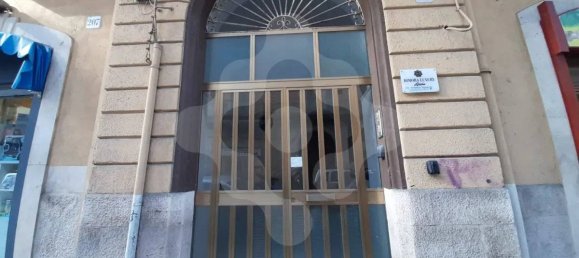 2 chambres Appartement à Bari, Italy No. 92382 12