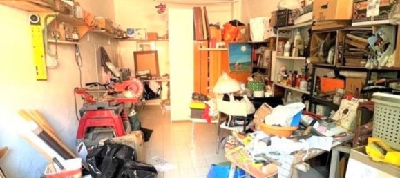 30m² Garage in Santarcangelo di Romagna, Italy No. 373274 2