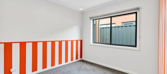 4 bedrooms House in Werribee, Australia No. 92 12