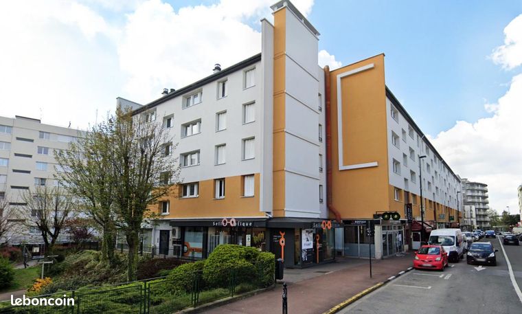 2 bedrooms Apartment in Gagny, France No. 312849