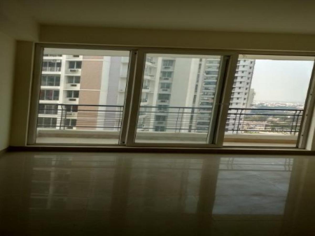 Casa T2 em Noida, India N.º 17045