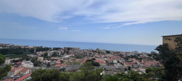 8 rooms Villa in Ventimiglia, Italy No. 170135 12