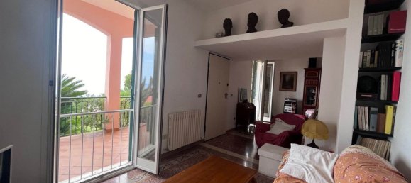 8 rooms Villa in Ventimiglia, Italy No. 170135 18