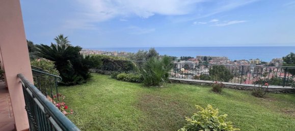 8 rooms Villa in Ventimiglia, Italy No. 170135 10