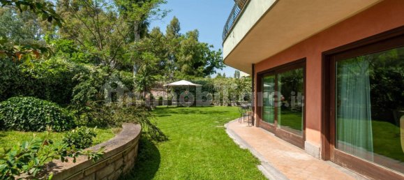 4 bedrooms Apartment in Rome, Italy No. 375457 19