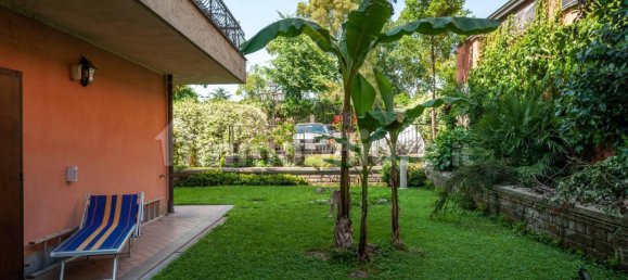 4 bedrooms Apartment in Rome, Italy No. 375457 18