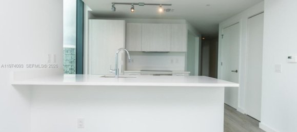 2 Schlafzimmer Gewerbliche Immobilien in Miami, USA, Nr. 615733 11