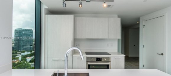 2 Schlafzimmer Gewerbliche Immobilien in Miami, USA, Nr. 615733 12