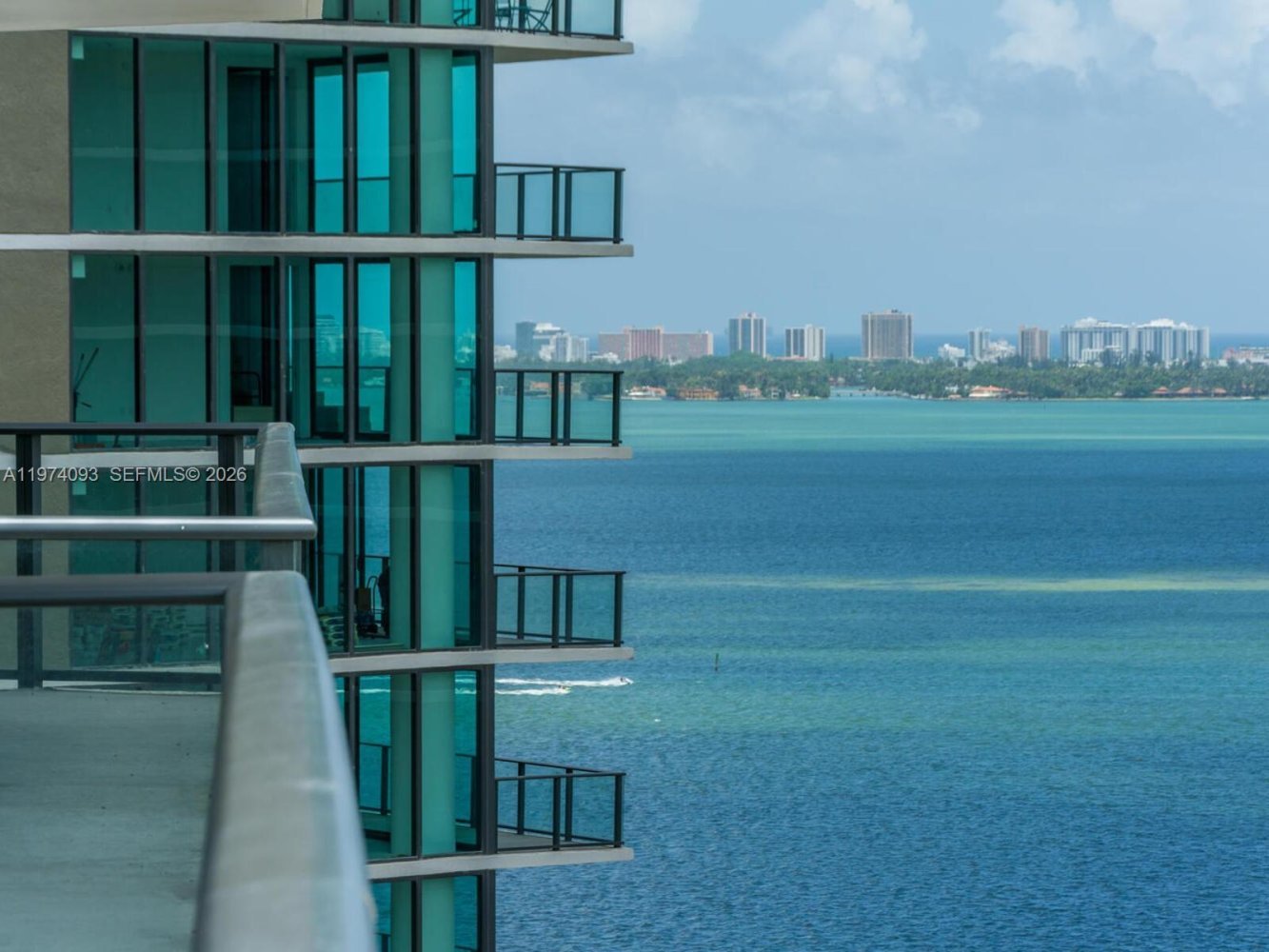 2 Schlafzimmer Gewerbliche Immobilien in Miami, USA, Nr. 615733