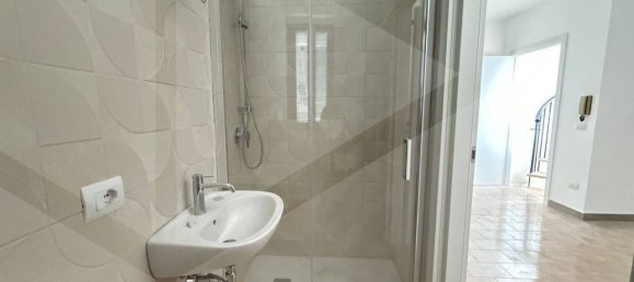 2 bedrooms House in Castellana Grotte, Italy No. 17118 5