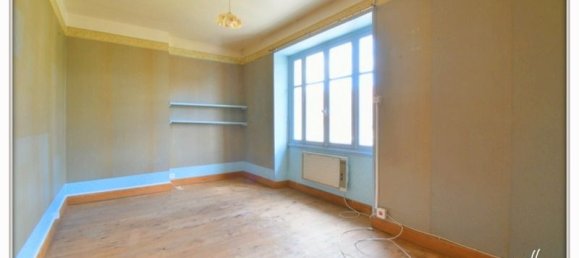 2 Schlafzimmer Haus in Le Chatelet, France, Nr. 267916 12