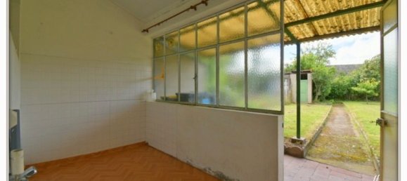 2 Schlafzimmer Haus in Le Chatelet, France, Nr. 267916 8