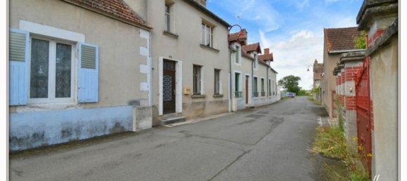 2 Schlafzimmer Haus in Le Chatelet, France, Nr. 267916 19