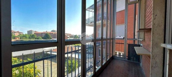 3 bedrooms Apartment in Turin, Italy No. 315355 10