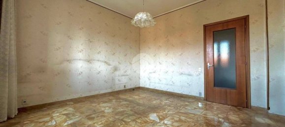 3 bedrooms Apartment in Turin, Italy No. 315355 8