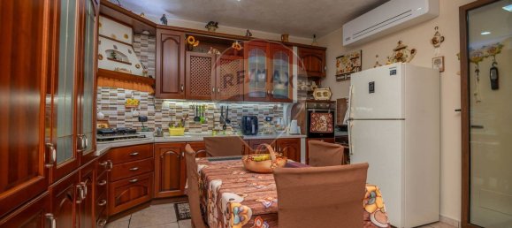 8-salle Villa à Melilli, Italy No. 79792 11