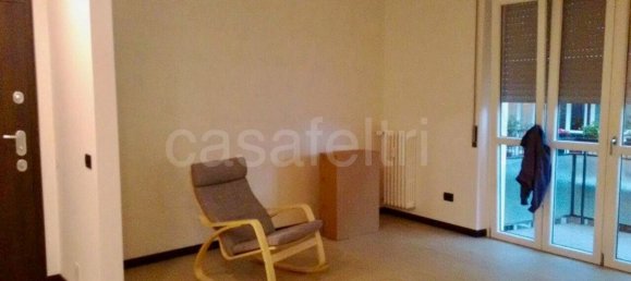 3 rooms Apartment in Bergamo, Italy No. 229999 11