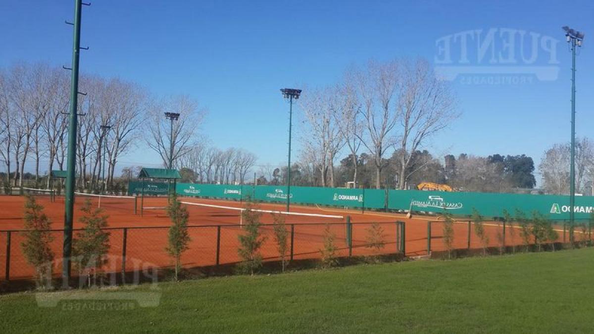 Grundstück in Esteban Echeverria, Argentina, Nr. 39313