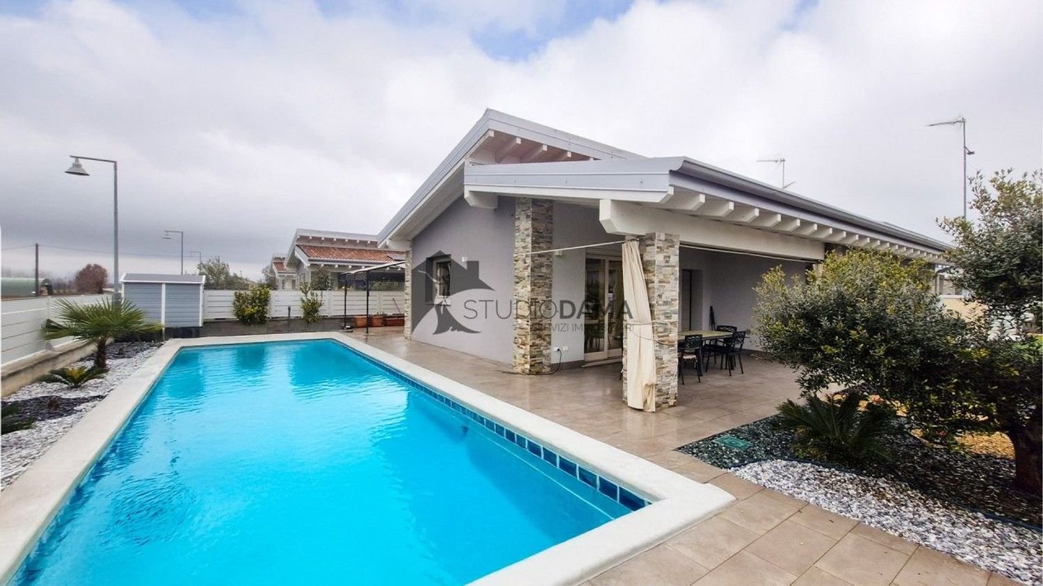 4 rooms Villa in Lonato del Garda, Italy No. 60565