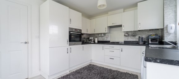 3 bedrooms House in Bournemouth, United Kingdom No. 1042 7