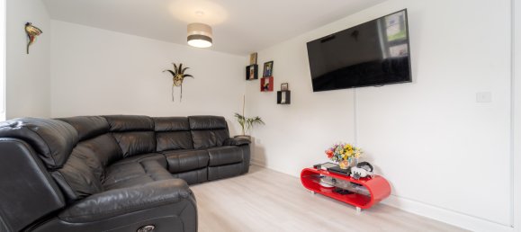 3 bedrooms House in Bournemouth, United Kingdom No. 1042 21