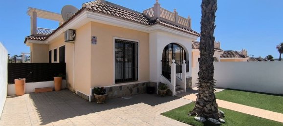 5 bedrooms Villa in Ciudad Quesada, Spain No. 182048 2