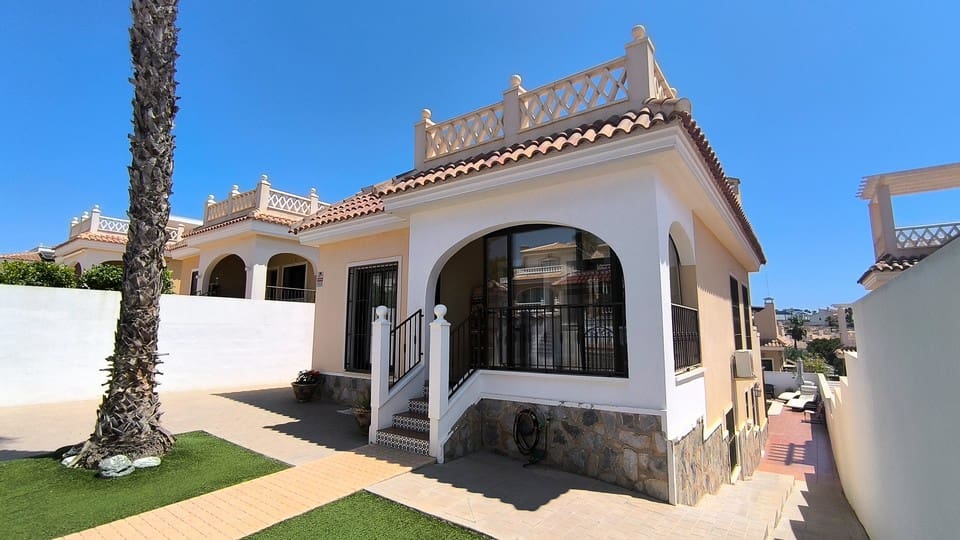 5 bedrooms Villa in Ciudad Quesada, Spain No. 182048