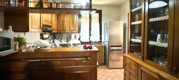 3 Schlafzimmer Haus in Conselve, Italy, Nr. 321739 4