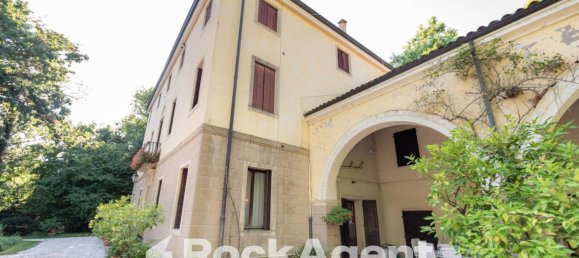 6 bedrooms Villa in Teolo, Italy No. 320268 20