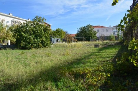  Land in Lisbon, Portugal No. 89585