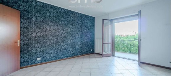 6 bedrooms Apartment in Volpiano, Italy No. 375210 11