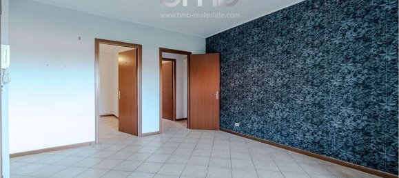 6 bedrooms Apartment in Volpiano, Italy No. 375210 8