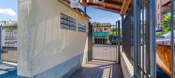 6 bedrooms Apartment in Volpiano, Italy No. 375210 2