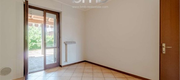 6 bedrooms Apartment in Volpiano, Italy No. 375210 21