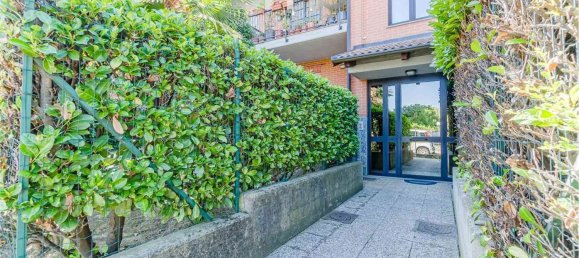 6 bedrooms Apartment in Volpiano, Italy No. 375210 4