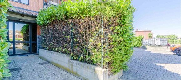 6 bedrooms Apartment in Volpiano, Italy No. 375210 3