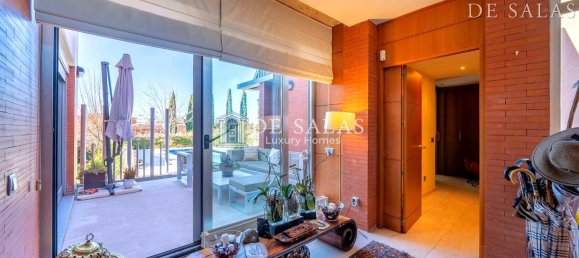 5 bedrooms House in Pozuelo de Alarcon, Spain No. 19742 14