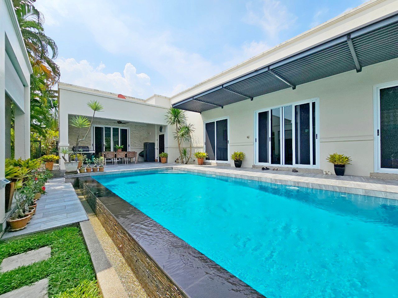 3 bedrooms Cafe / restaurant in Pattaya, Thailand No. 22750