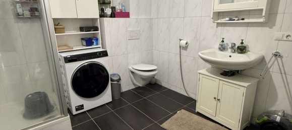 8 rooms Building in Stuttgart, Germany No. 332423 10