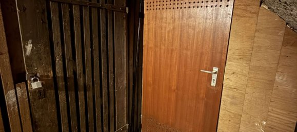 8 rooms Building in Stuttgart, Germany No. 332423 7