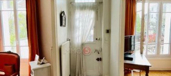 5 bedrooms House in Le Raincy, France No. 358471 7