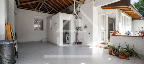 3 bedrooms Apartment in Lecco, Italy No. 312048 9