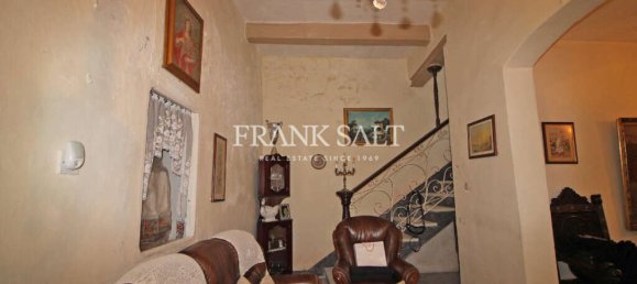 Дом с 3 спальнями в Корми, Мальта № 1920 12