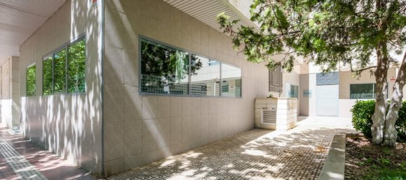 200m² Commercial property in Zaragoza, Spain No. 67601 24